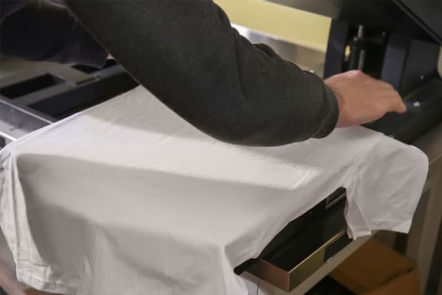 Diseña tu propia ropa con nosotros